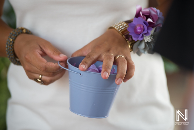Flower girl hands