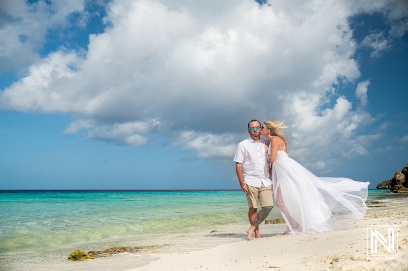 Anniversary photo session at Playa Porto Mari