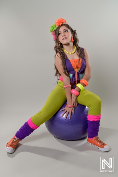 Colorful fitness fashion showcase in Venezuela featuring vibrant apparel and playful accessories