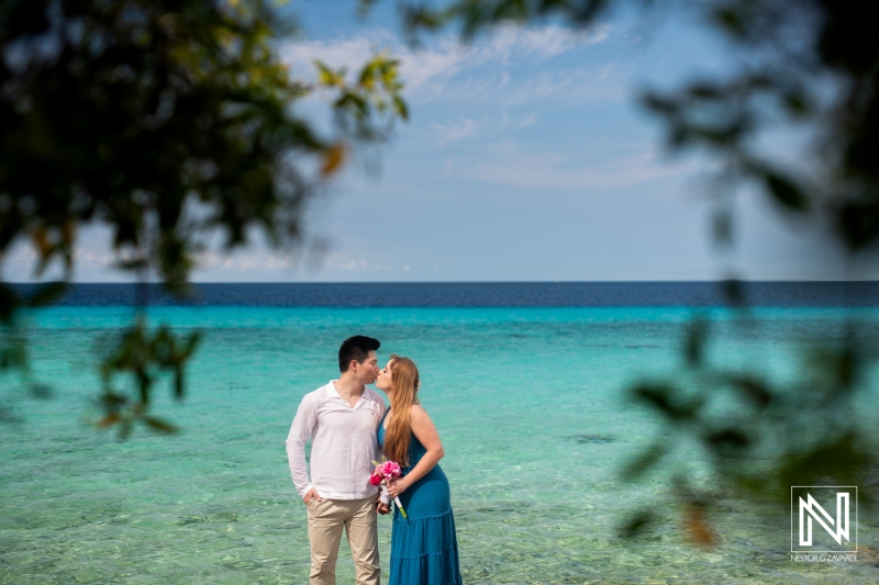 Couple photoshoot at Porto Mari Beach