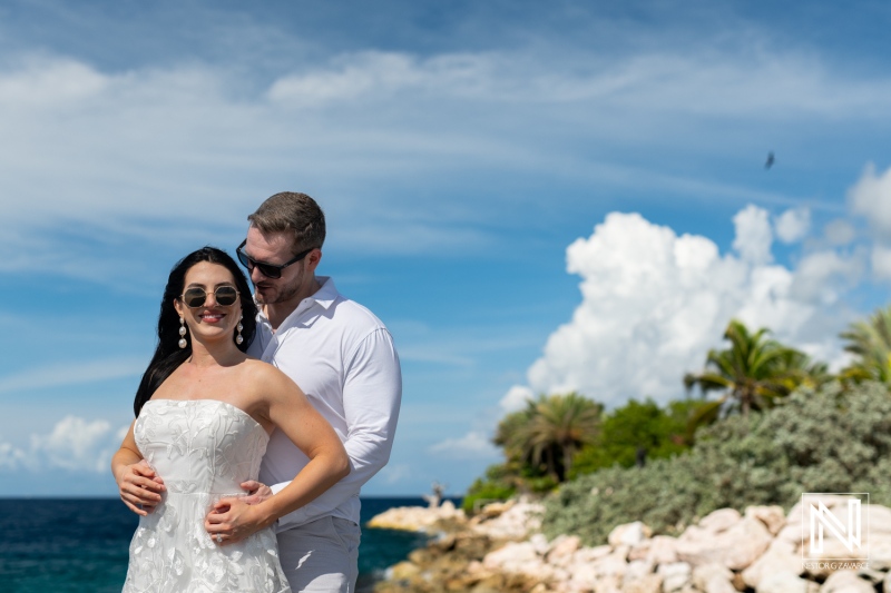Couple enjoying a romantic moment at Baoase Luxury Resort in Curacao under a bright sky