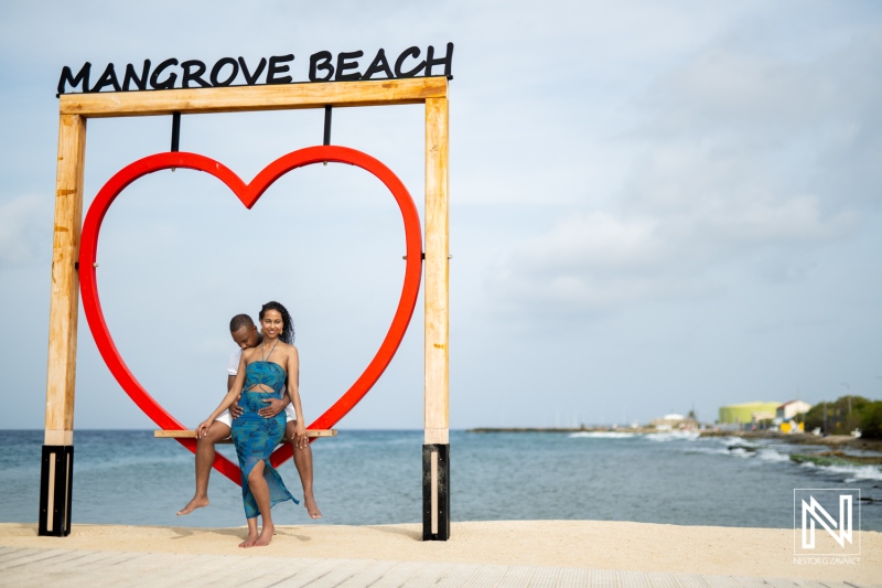 Engagement photoshoot at Mangrove Beach Corendon