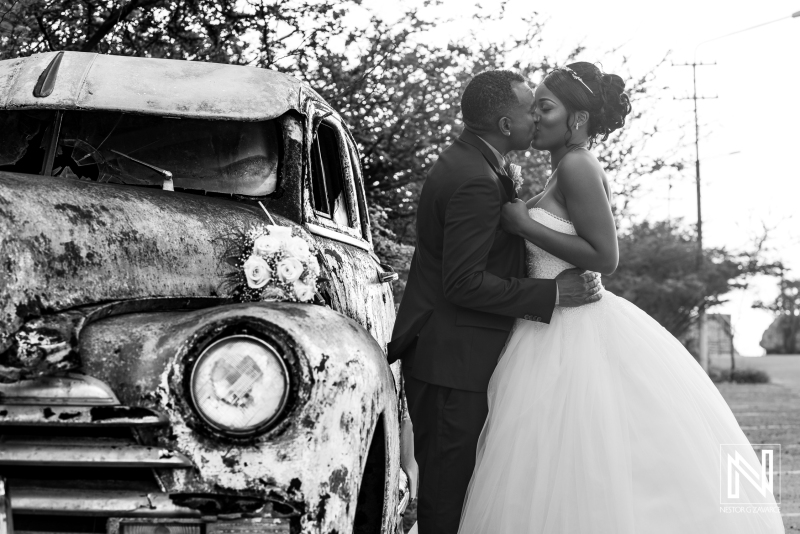 Bride and groom with old classic car photoshoot