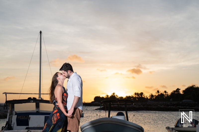 Couple's kiss at the sunset