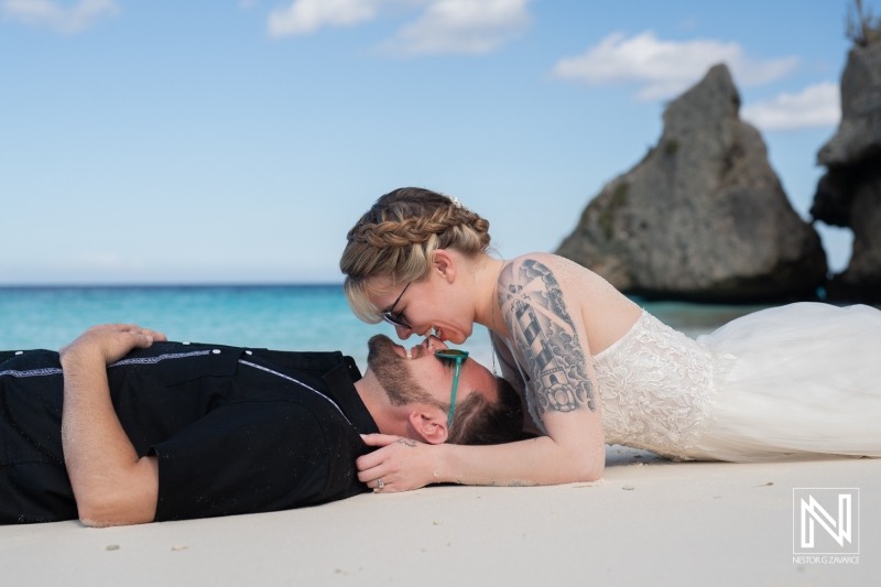 Bride and groom photoshoot session at Cas Abao