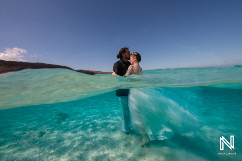 Bride and groom underwater photoshoot session at Cas Abao