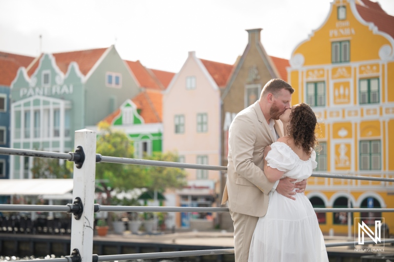 Wedding Kiss on Queen Emma Bridge