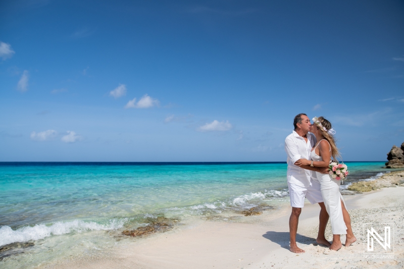 Trash the Dress photoshoot at Playa Porto Mari