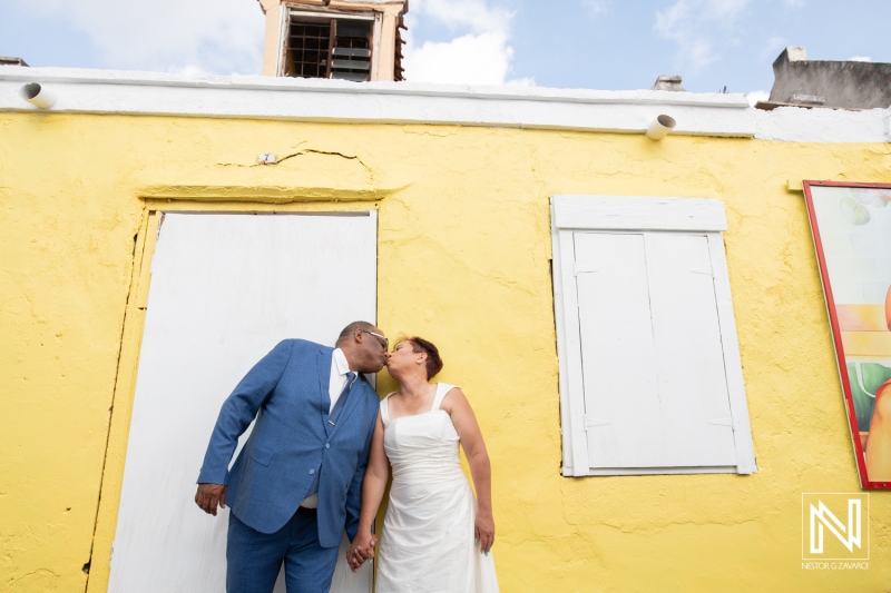 Trash the dress photoshoot at Otrobanda