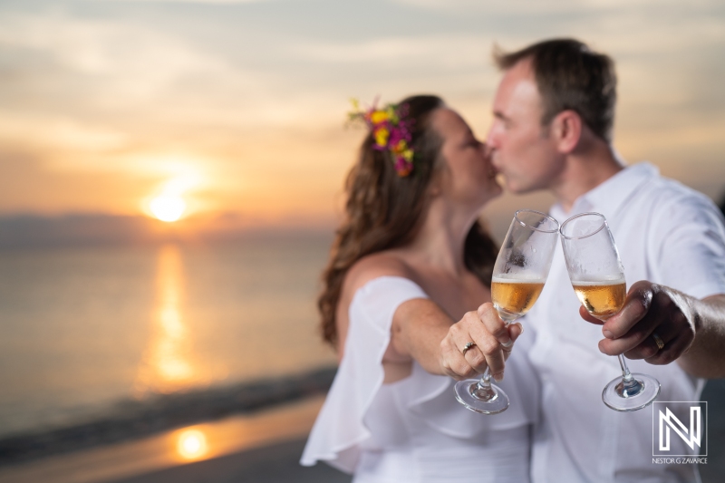 Couple's sunset photoshoot session