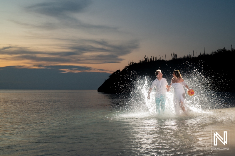 Couple's sunset photoshoot session