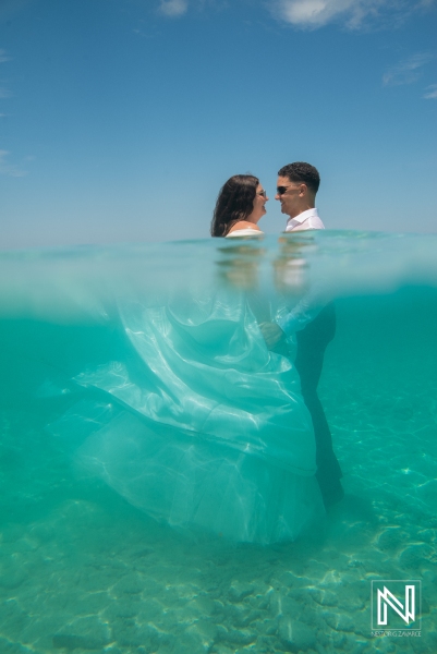Trash the dress session underwater