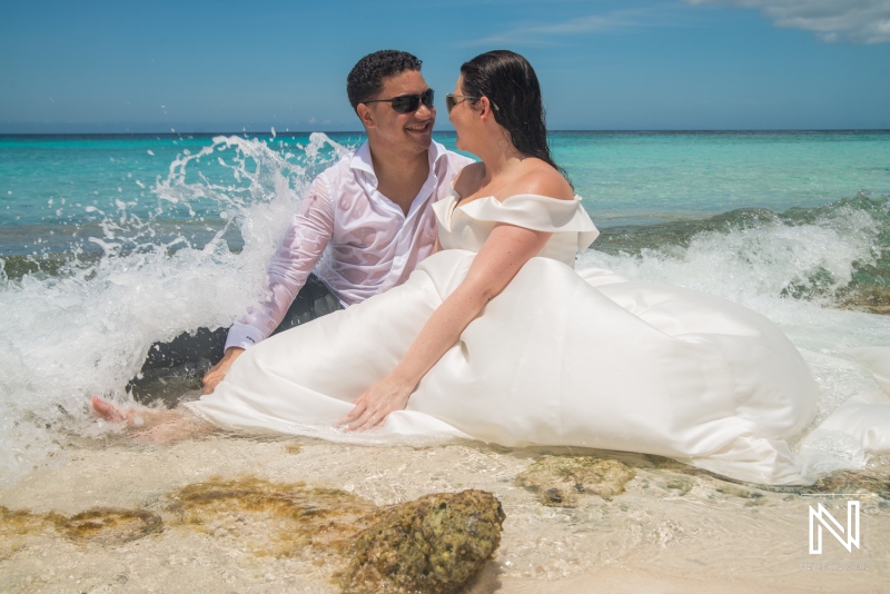 Trash the dress session at the beach