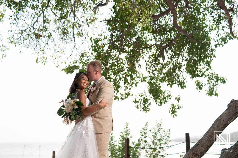 Bride and groom photoshoot session