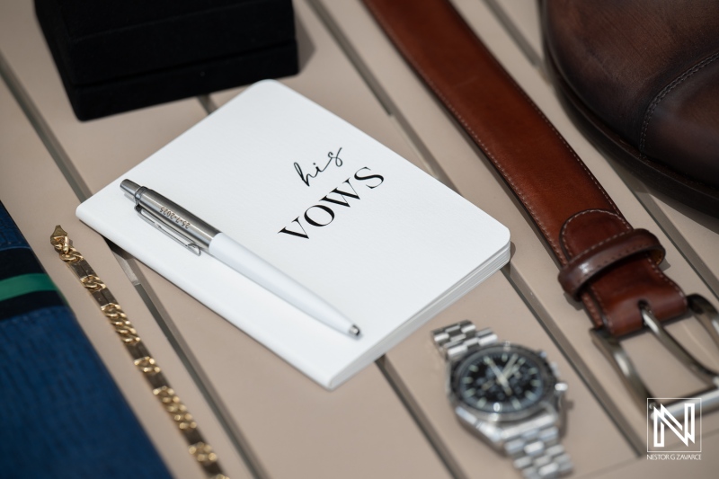 Wedding vows preparation at Karakter, Curacao with personal touches and elegant details