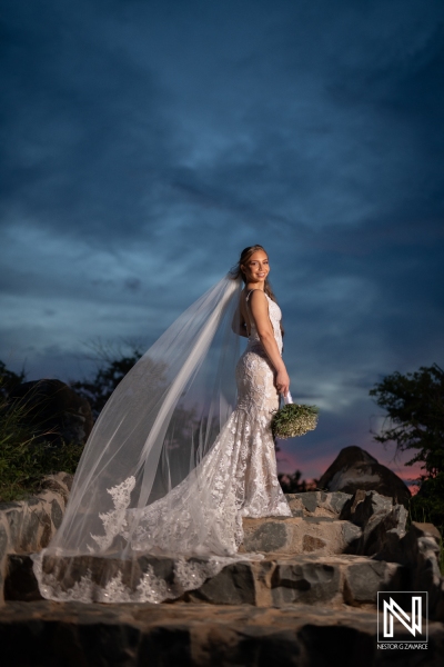 Bride and groom photo session at Hofi Mango