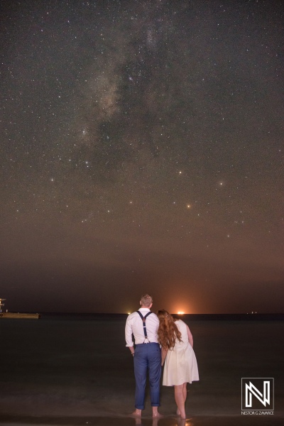 Bride and groom stars photoshoot with the milky way