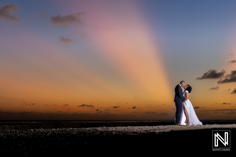 Bride and groom sunset photoshoot session