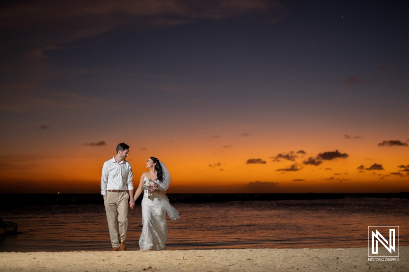 Bride and groom sunset photoshoot session