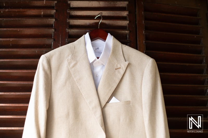 Groom's attire