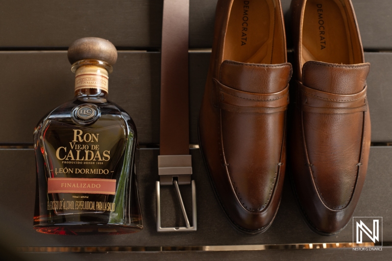 Groom's attire