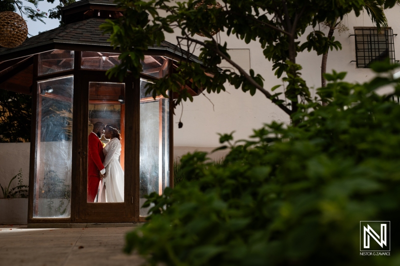 Bride and groom photoshoot session