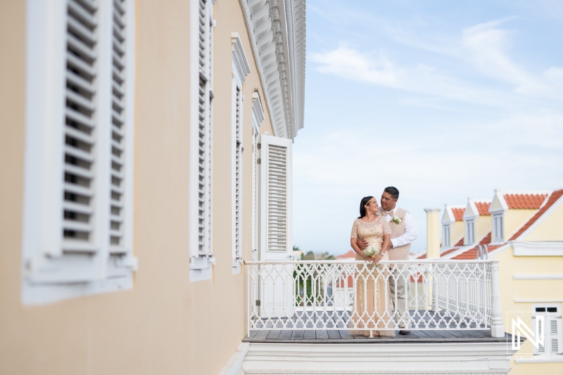 Bride and groom photoshoot session