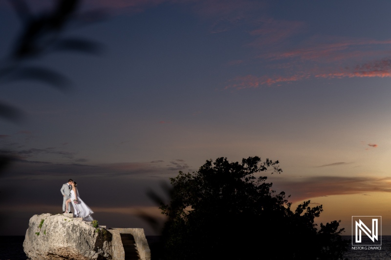 Bride and groom sunset photoshoot session