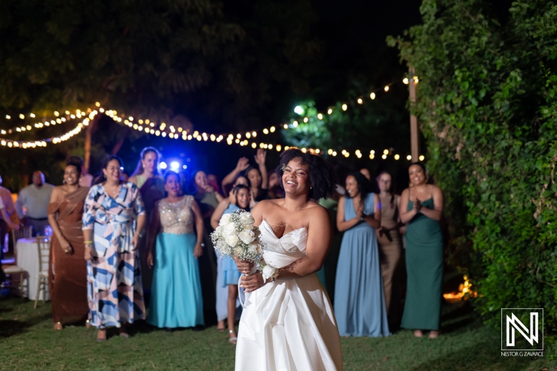 Bouquet toss