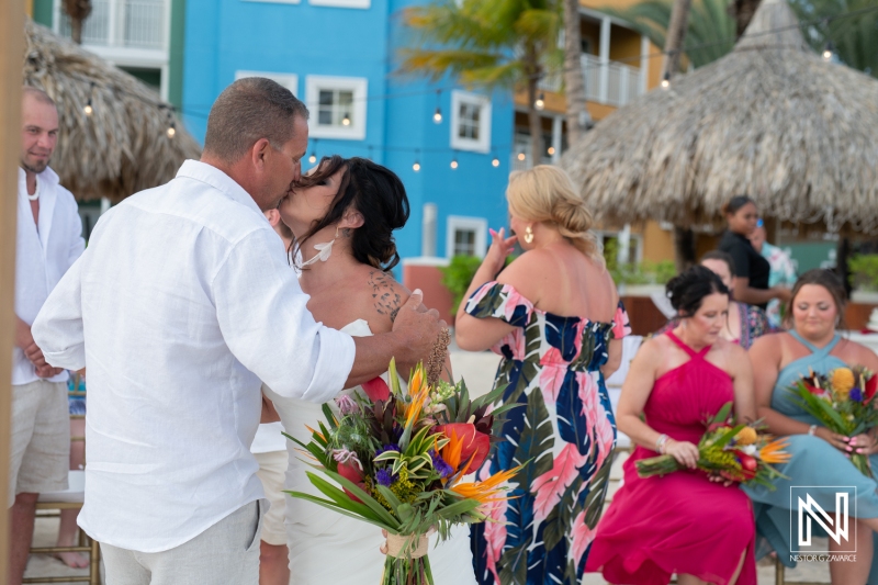Couple's kiss