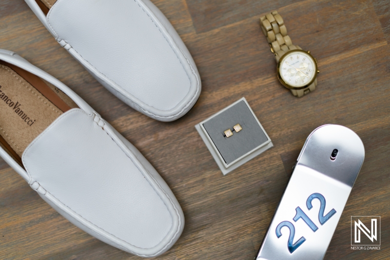 Groom's accesories