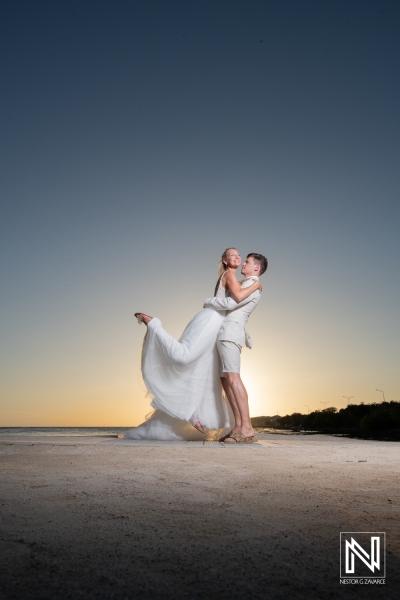 Bride and groom sunset photoshoot session