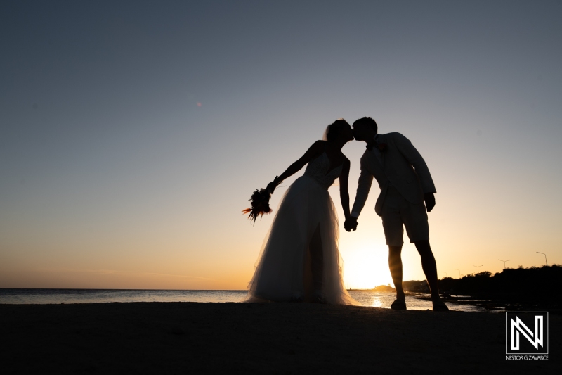 Bride and groom sunset photoshoot session