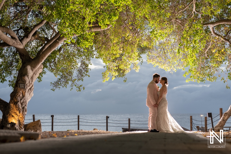 Bride and groom photoshoot session