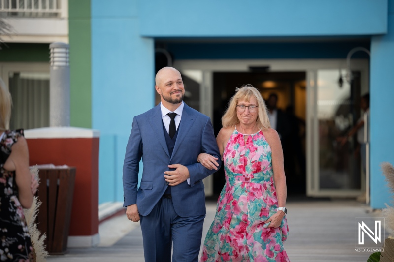 Wedding ceremony at Renaissance Wind Creek in Curacao with guest arrival and special moments