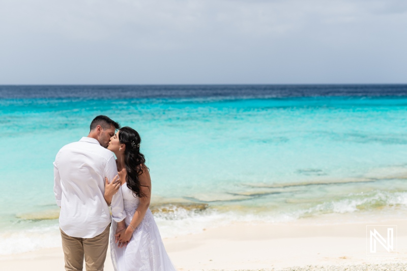 Bride and groom photoshoot session