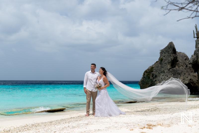 Bride and groom photoshoot session