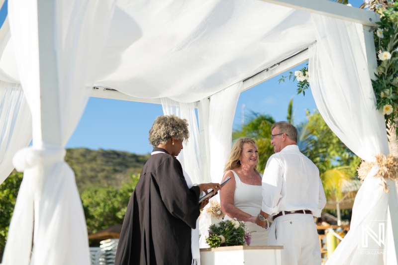 Wedding ceremony in Curacao at Playa Porto Mari surrounded by natural beauty and joy