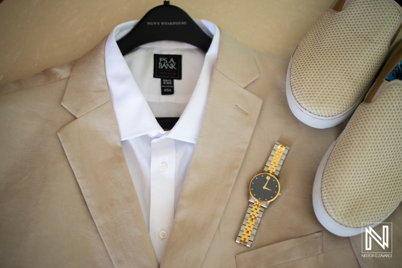 Groom attire details