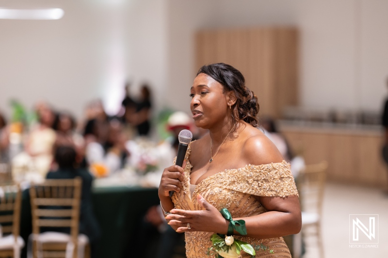 Elegant wedding celebration at Mangrove Beach Corendon in Curacao with heartfelt speeches capturing special moments