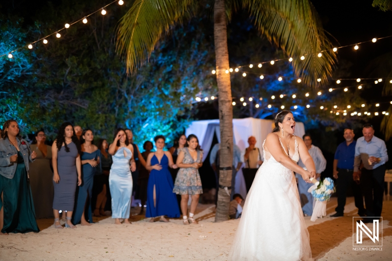 Bouquet toss