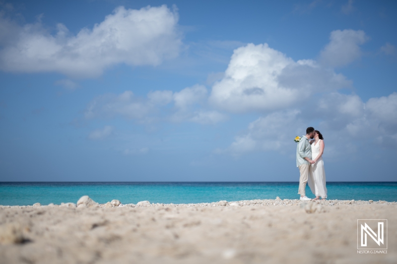 Bride and groom photoshoot at turquoise beach in Curacao
