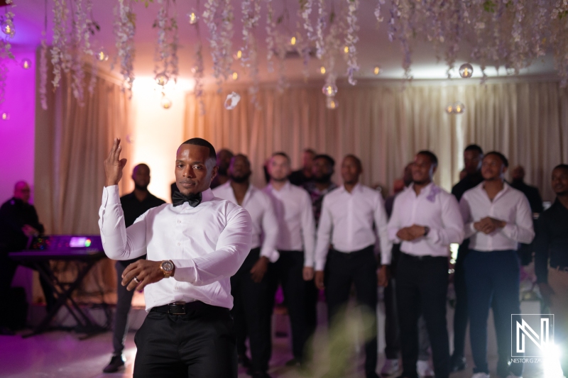 Garter toss