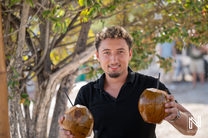 Wedding celebrations in Playa Hunku Curacao with drinks served by a friendly server