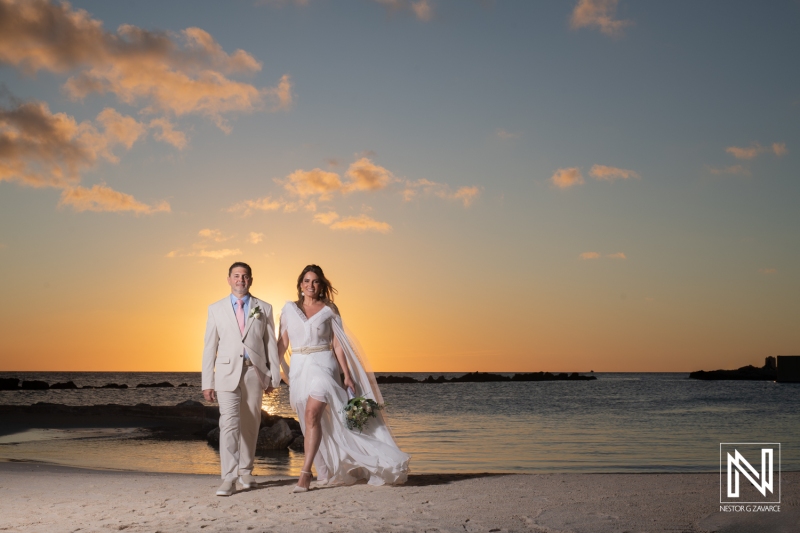 Bride and groom sunset photoshoot session