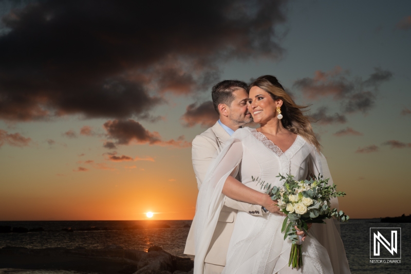 Bride and groom sunset photoshoot session