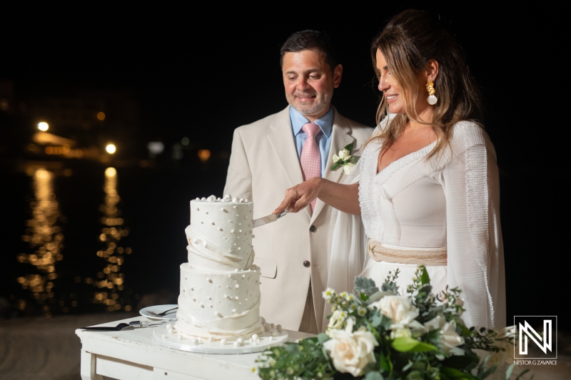 Cake cutting