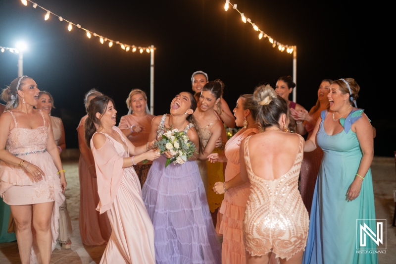 Bouquet toss