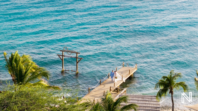 Wedding celebration at Kokomo Beach in Curacao with stunning ocean view and romantic atmosphere