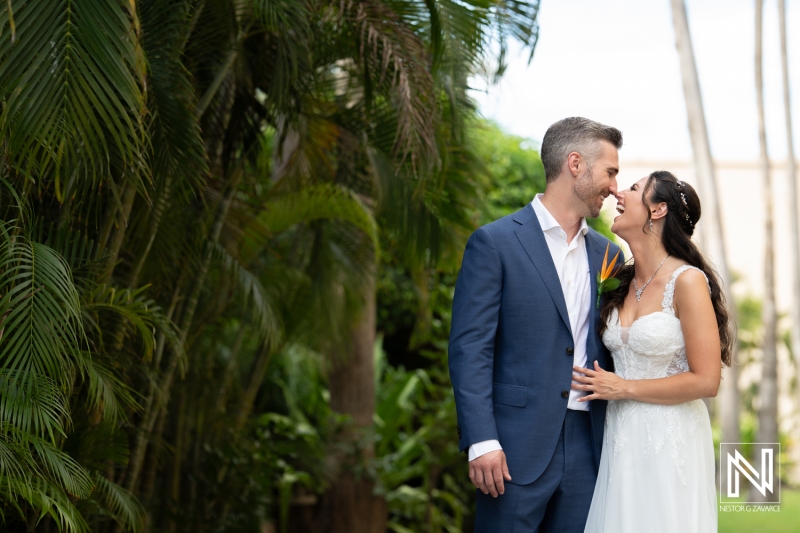 Bride and groom photoshoot session